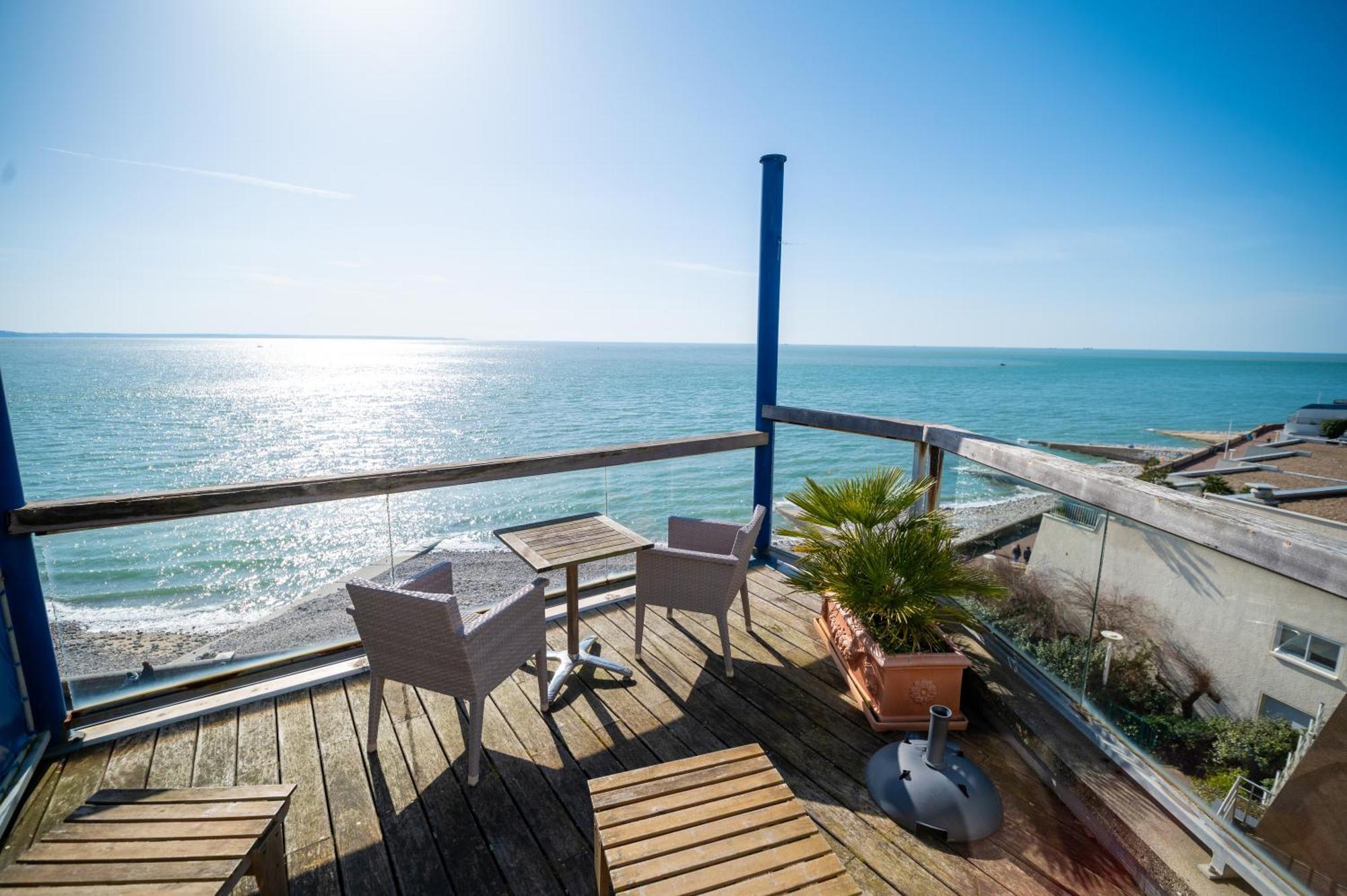 Logis Hotel - La Petite Rade El Havre Exterior foto